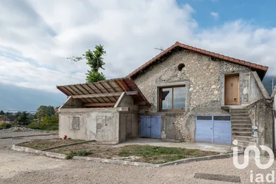 Maison à Saint-Égrève (38120)