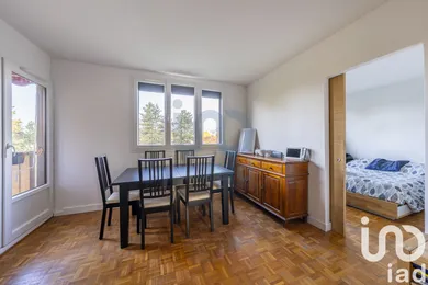 Apartment at L'Haÿ-les-Roses (94240)