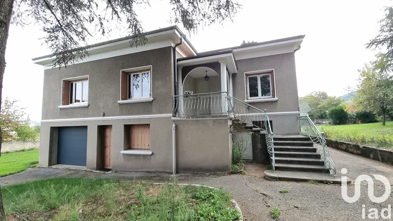 Maison 5 pièces 141 m² · à La Ricamarie · 141 m² · 235 000 €