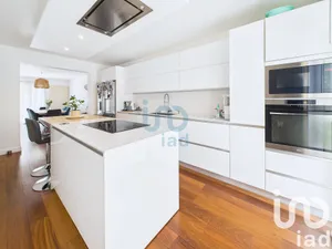 Architectural house at Sainte-Geneviève-des-Bois (91700)