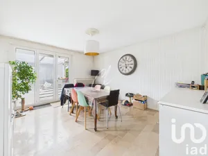 House at Saint-Clément (89100)