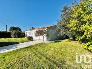 Maison traditionnelle à Vairé (85150)