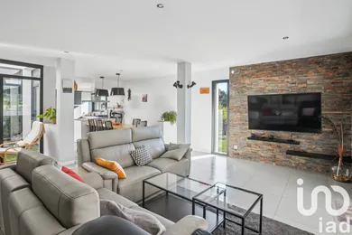 Maison à Bassens (33530)