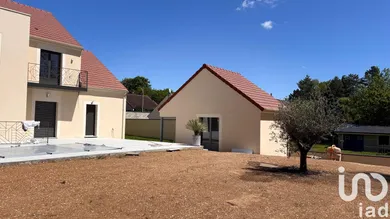 Architectural house in Nailly (89100)