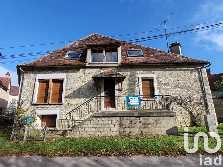 Maison 4 pièces 120 m² · à Épineuil · 120 m² · 69 000 €