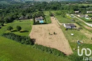 Land at Larrazet (82500)