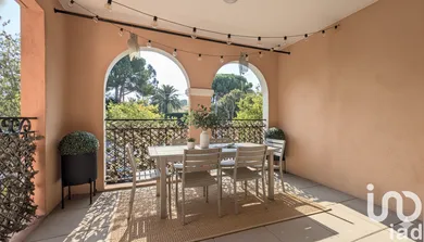 Appartement à Roquefort-les-Pins (06330)