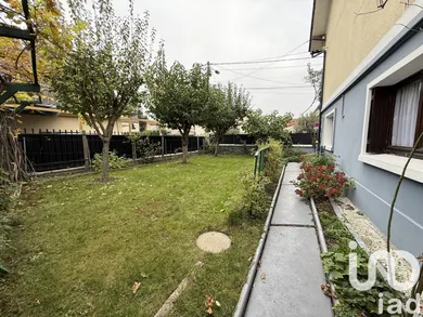 Detached house in Clichy-sous-Bois (93390)