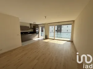 Apartment in Reims (51100)
