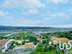 Maison traditionnelle à Saint-Laurent-du-Var (06700)