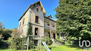 Maison d'architecte à Mauzun (63160)