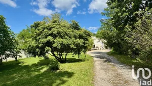 Land at Aubignan (84810)