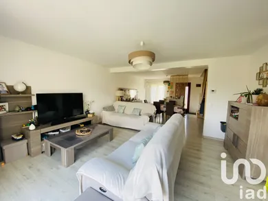 Traditional house at Garnay (28500)