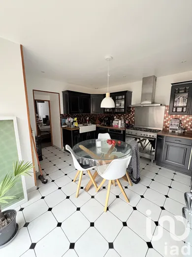 Maison à Saint-Amand-les-Eaux (59230)