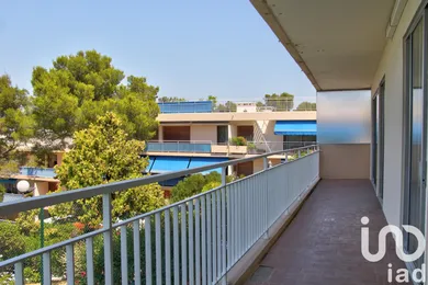 Apartment at Saint-Mandrier-sur-Mer (83430)