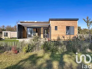 Châlet à Ambon (56190)