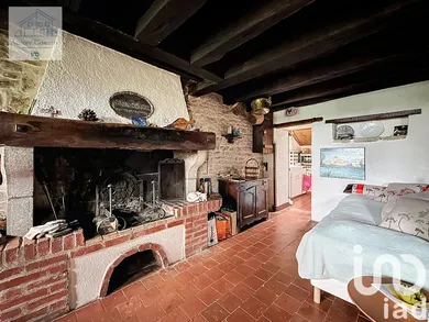 Maison de campagne à Pouzy-Mésangy (03320)