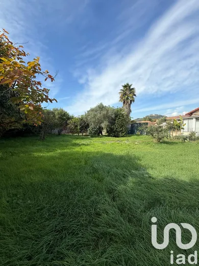 Building plot in Six-Fours-les-Plages (83140)