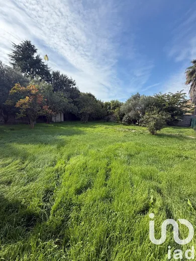 Building plot in Six-Fours-les-Plages (83140)