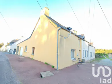 House at LOYAT (56800)