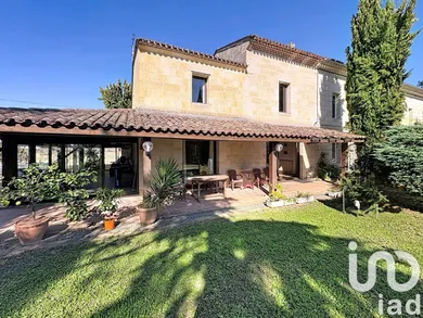 Mansion at Saint-Sulpice-de-Faleyrens (33330)