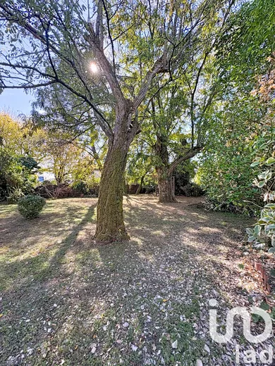 Mansion at Saint-Sulpice-de-Faleyrens (33330)