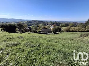 Terrain à bâtir à Dampniat (19360)