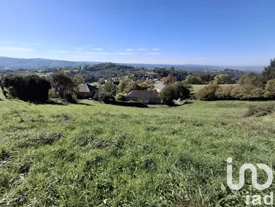 Terrain à bâtir à Dampniat (19360)