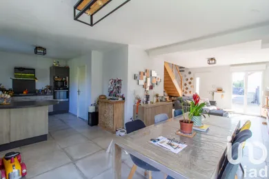 House at Semoy (45400)