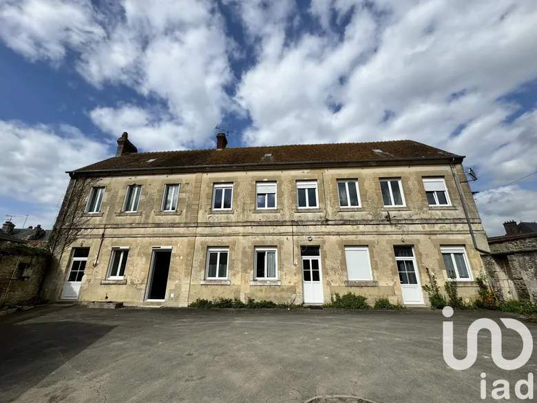Immeuble 4 pièces 222 m² · à Mortrée · 222 m² · 182 000 €