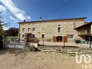 Farm in Usson-en-Forez (42550)