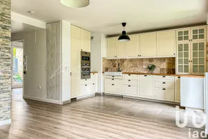 House at Poissy (78300)