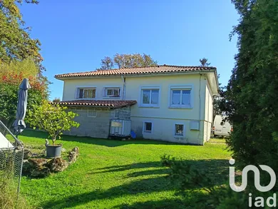 Maison à Les Églisottes-et-Chalaures (33230)