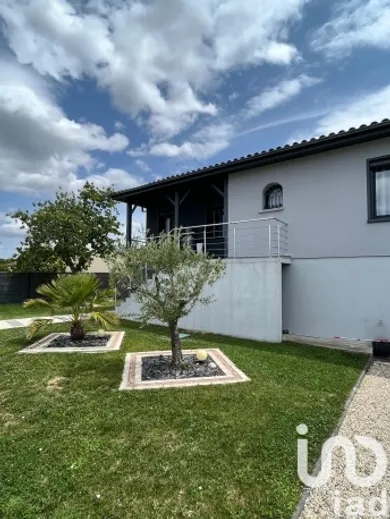 House in Bassens (33530)