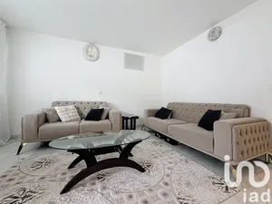 Apartment in Les Mureaux (78130)