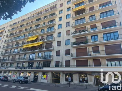 Apartment in Troyes (10000)