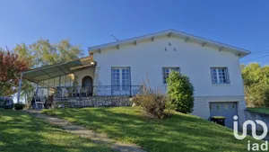 Traditional house at gensac (33890)