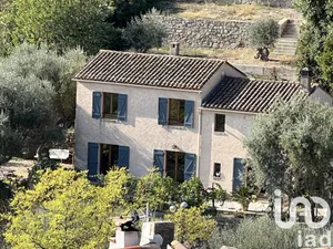 Traditional house at Tourrettes (83440)