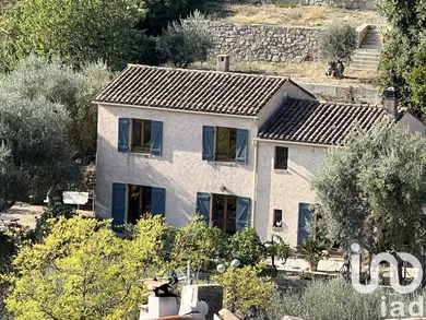 Traditional house at Tourrettes (83440)