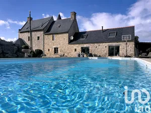 Manoir à Ploumagoar (22970)