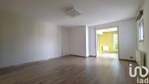 Apartment at Reims (51100)