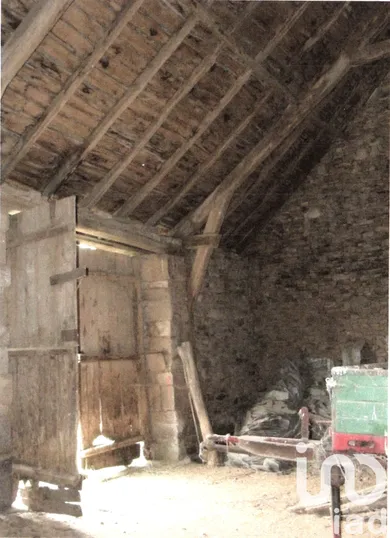 Barn in Beaumont (19390)