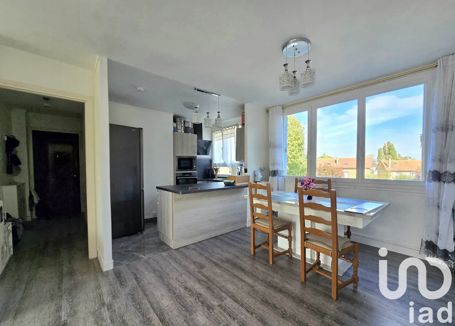 Vente appartement à Le Raincy (93340) : appartement 4 pièces 67 m² — 2