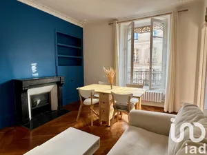 Apartment at Versailles (78000)