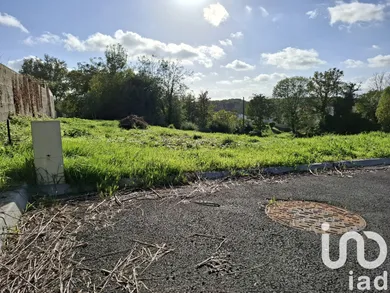 Terrain à bâtir à LA CHAPELLE-PALLUAU (85670)
