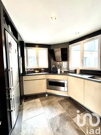 Apartment in Saint-Germain-en-Laye (78100)