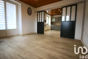 Maison à Saint-Bonnet-le-Chastel (63630)