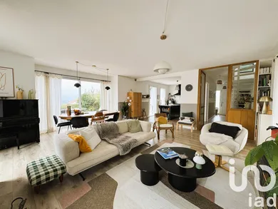 Maison traditionnelle à Neydens (74160)