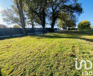 Land at Sainte-Reine-de-Bretagne (44160)