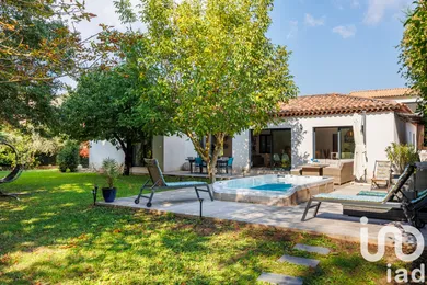 House at Saint-Zacharie (83640)